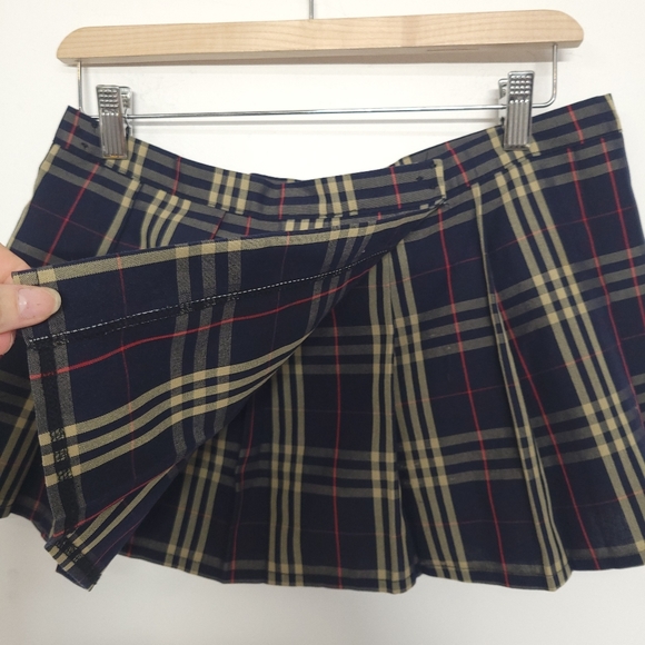 Side Pleat Uniform Skirt, vintage size XLarge - Picture 3 of 10